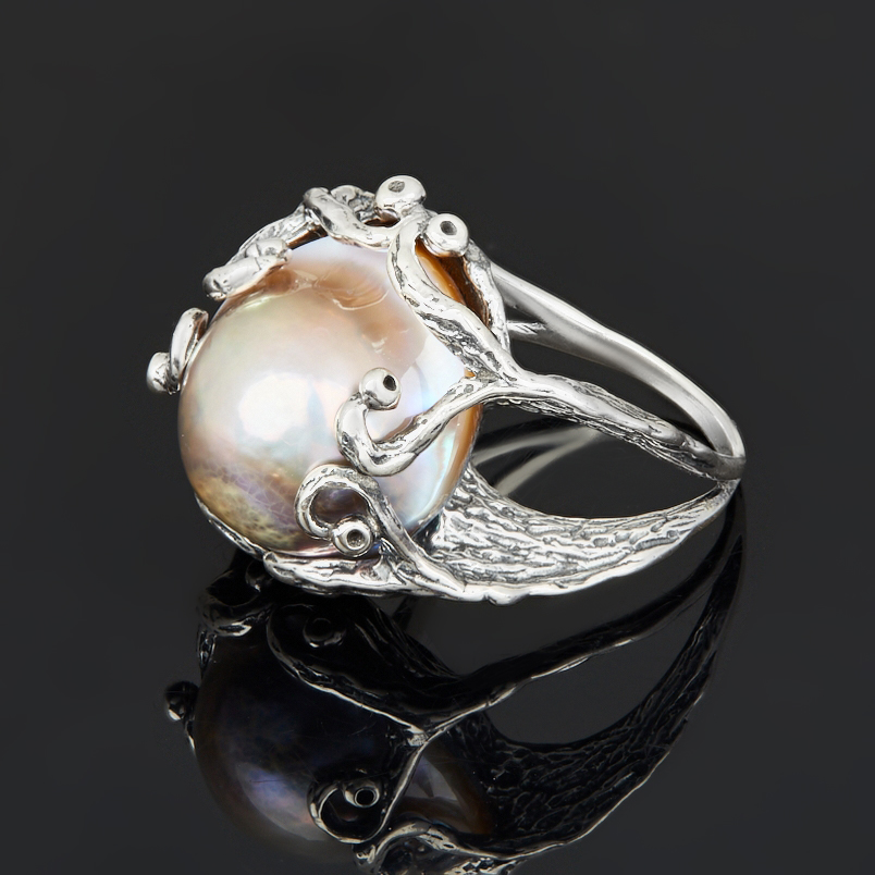 Кольцо жемчуг лавандовый мабэ (дублет) Гонконг (серебро 925 пр. оксидир.) размер 18