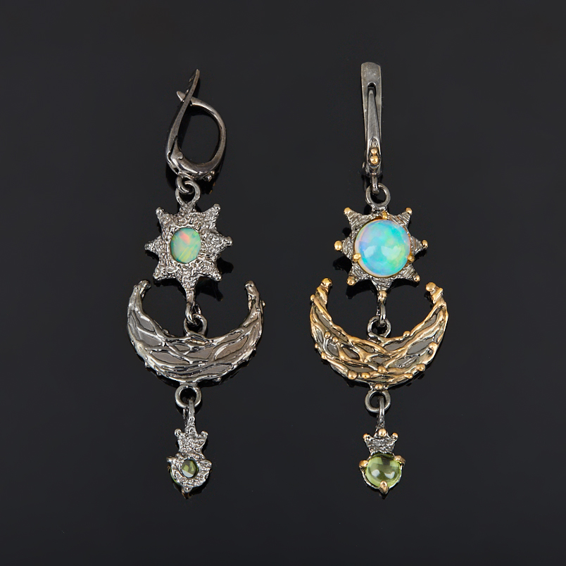 Серьги опал благородный белый Эфиопия (серебро 925 пр. позолота, родир. черн.)