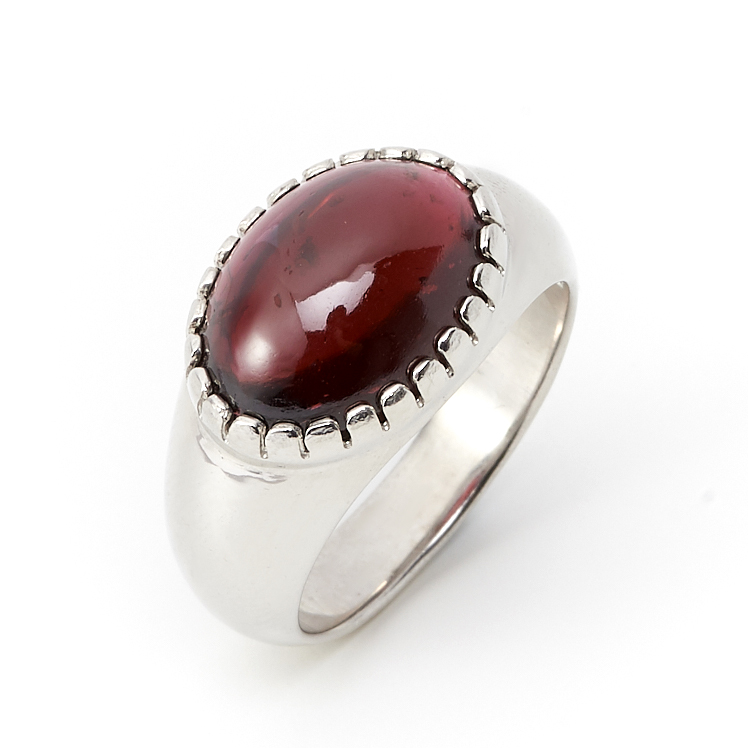 Кольцо гранат альмандин Индия (серебро 925 пр.) размер 17,5