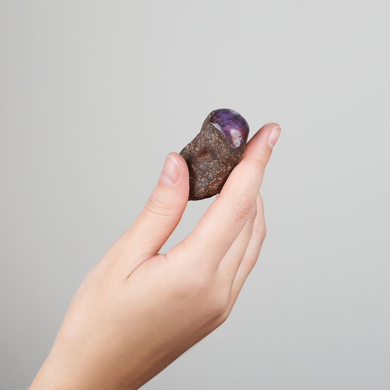 Образец корунд рубиновый Индия 5-7 см