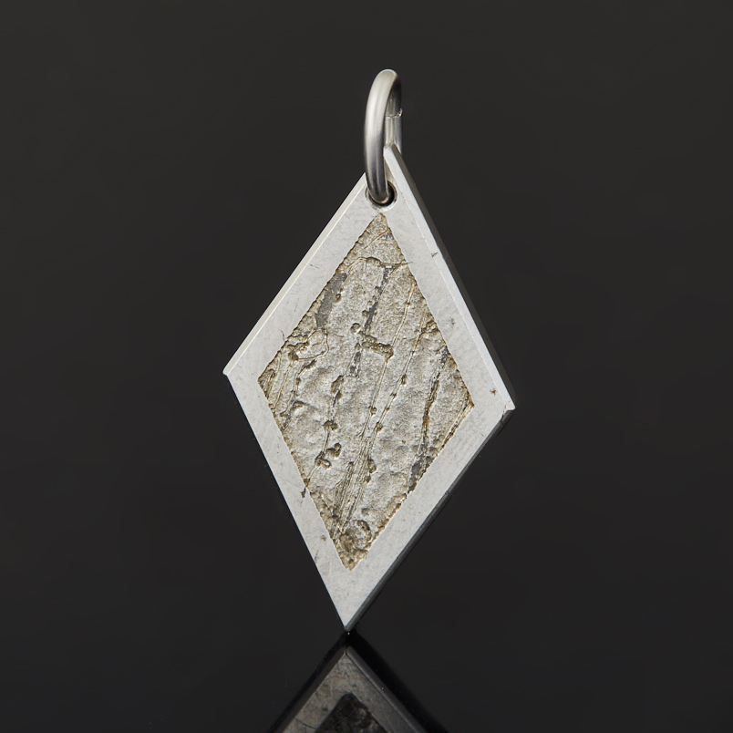 Кулон метеорит (биж. сплав) ромб 3,5 см