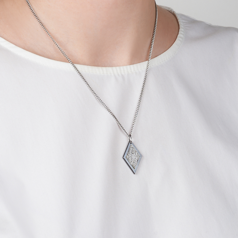 Кулон метеорит (биж. сплав) ромб 3,5 см