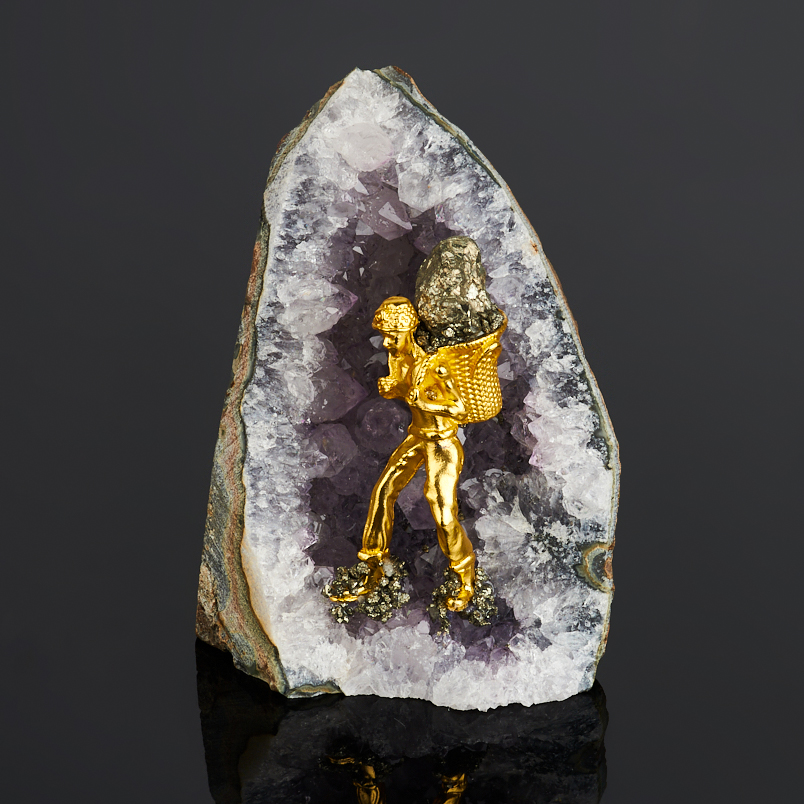 Минералогическая композиция микс аметист, пирит (биж. сплав позолота) 10-12 см