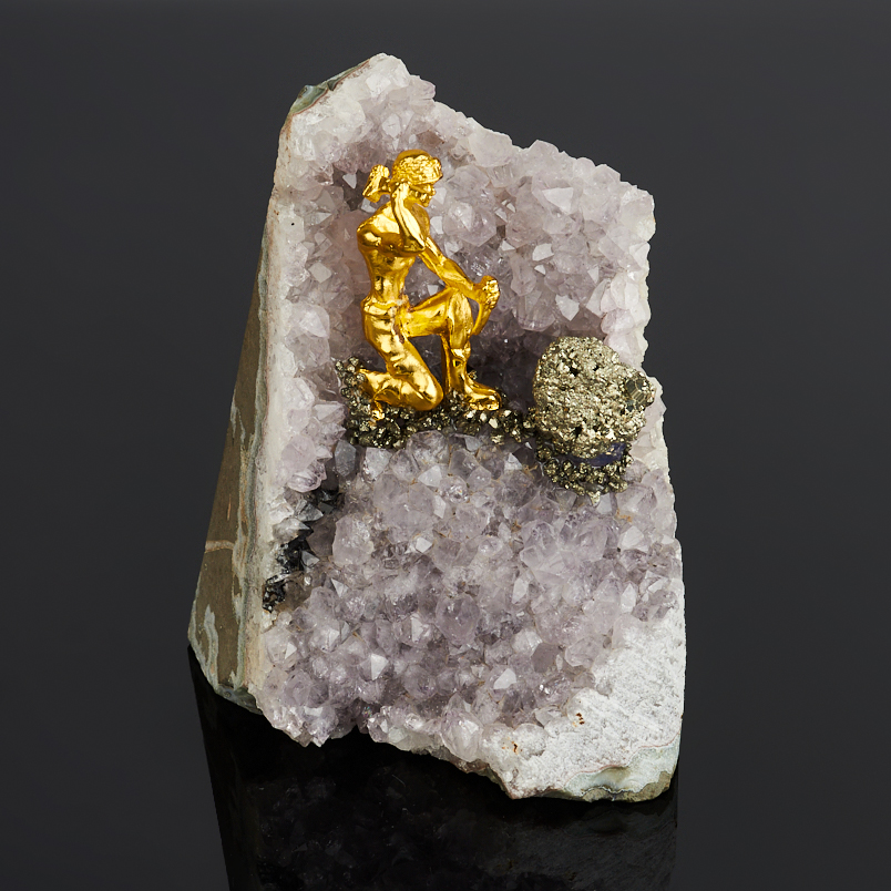 Минералогическая композиция микс аметист, пирит (биж. сплав позолота) 10-12 см