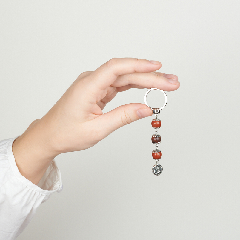 Брелок яшма красная ЮАР (биж. сплав, сталь хир.) 7 см