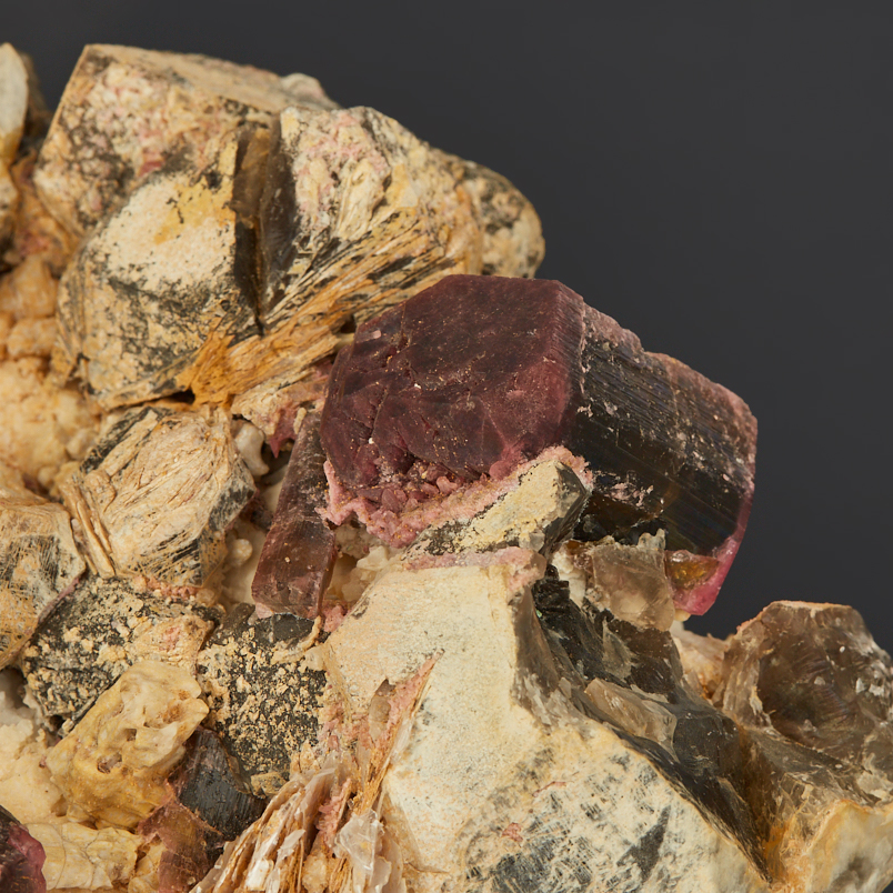 Друза турмалин розовый (рубеллит), раухтопаз Россия (16-20 см)