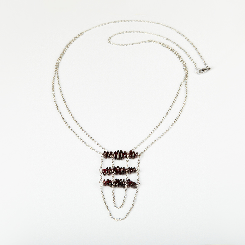 Бусы гранат альмандин Индия (сталь хир.) (цепочка) длинные 73 см