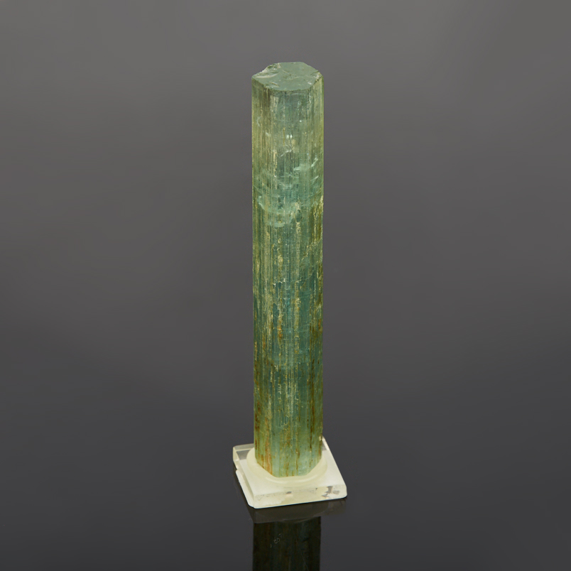 Кристалл аквамарин Россия (ограненный) (7-12 см)