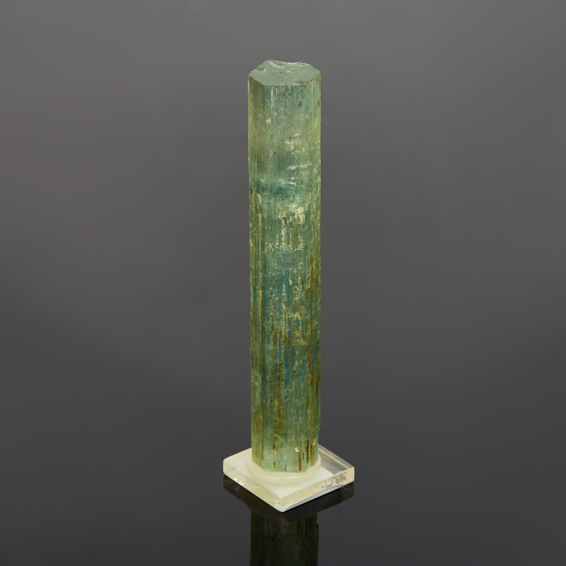 Кристалл аквамарин Россия (ограненный) (7-12 см)