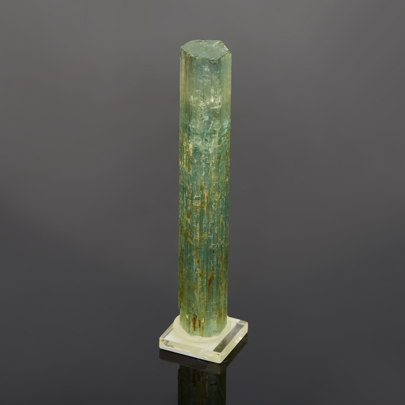 Кристалл аквамарин Россия (ограненный) (7-12 см)