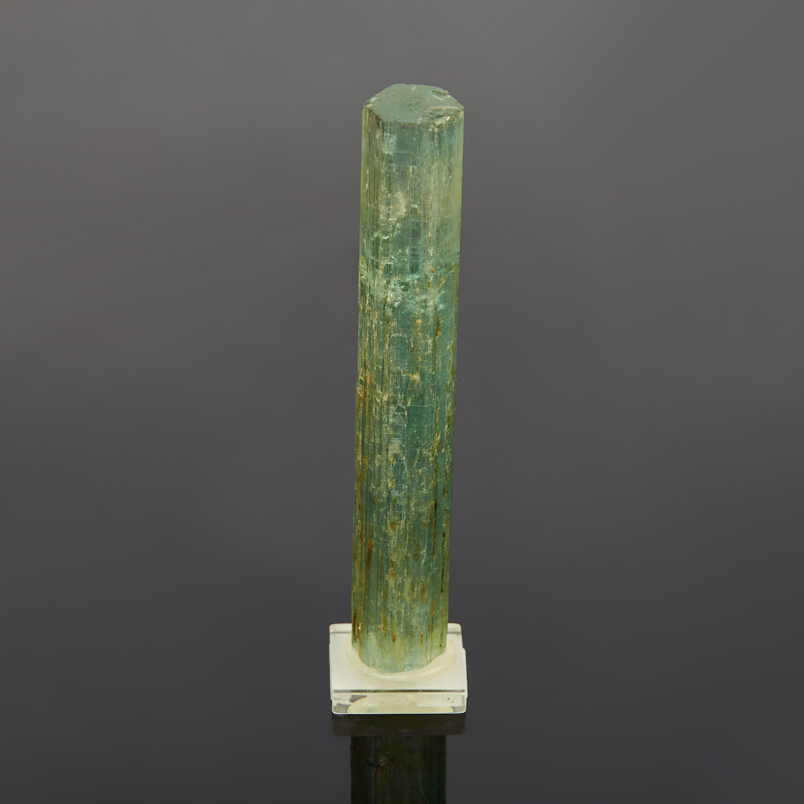 Кристалл аквамарин Россия (ограненный) (7-12 см)