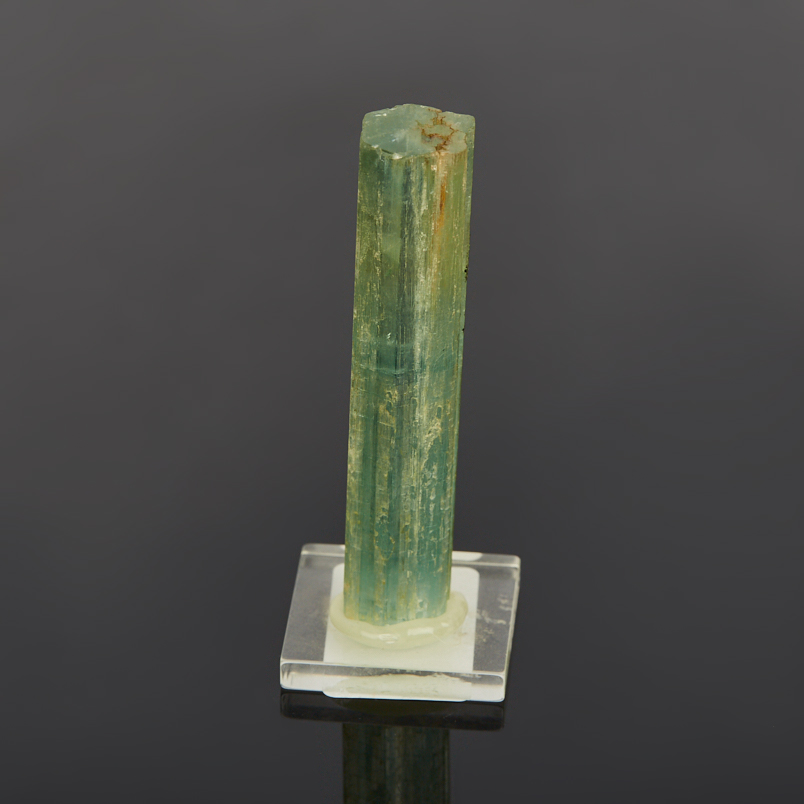 Кристалл аквамарин Россия (ограненный) (7-12 см)