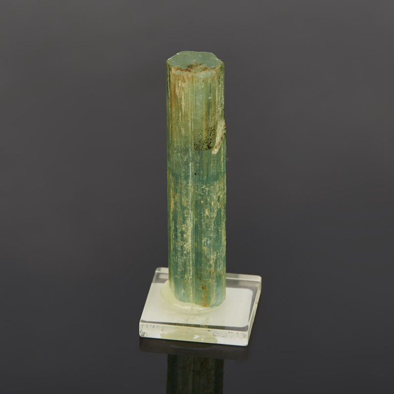 Кристалл аквамарин Россия (ограненный) (7-12 см)