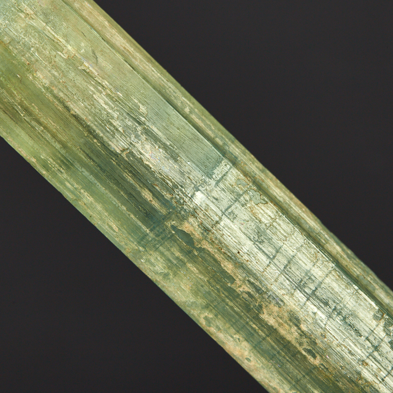 Кристалл аквамарин Россия (ограненный) (7-12 см)