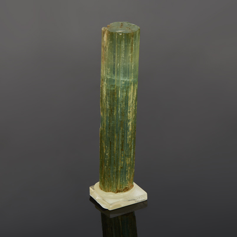 Кристалл аквамарин Россия (ограненный) (7-12 см)