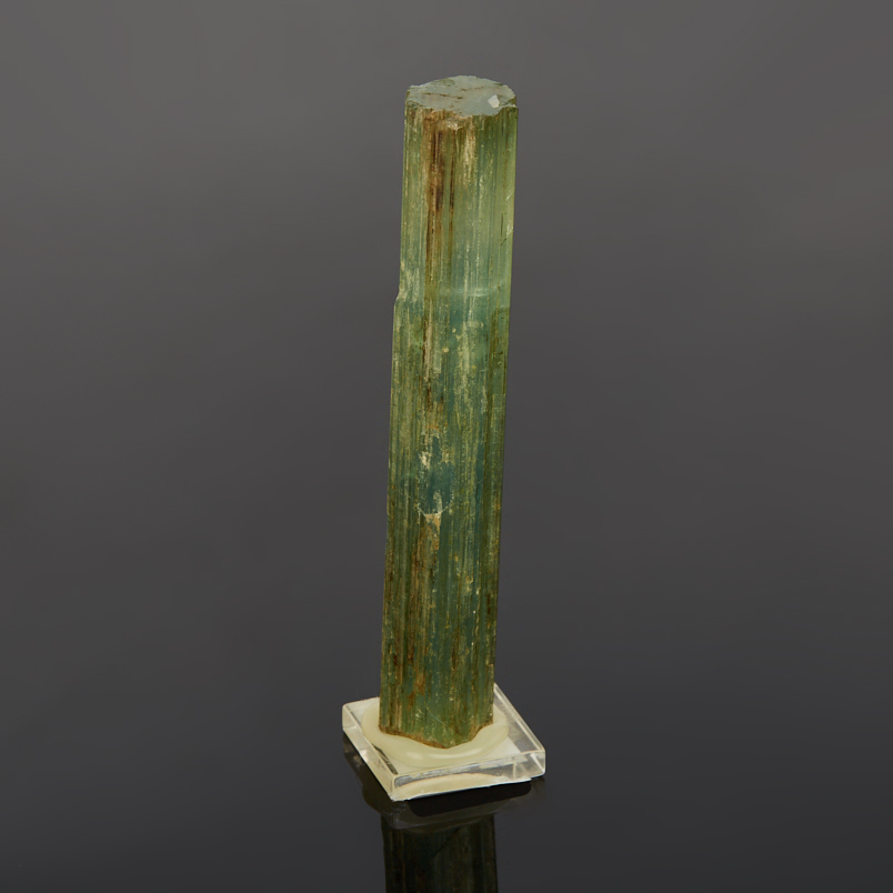 Кристалл аквамарин Россия (ограненный) (7-12 см)