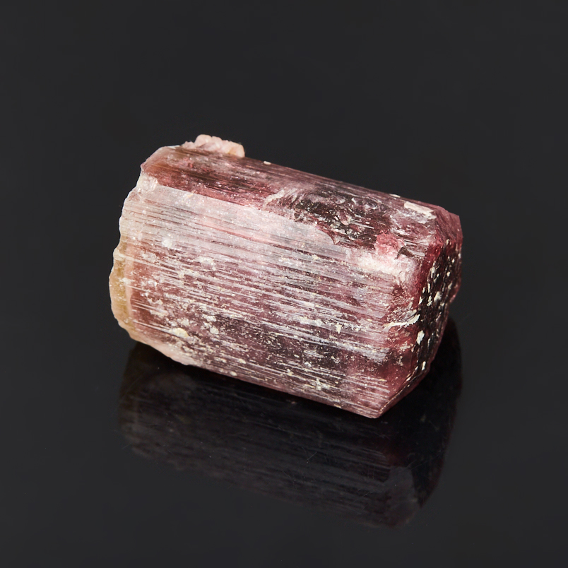 Кристалл турмалин розовый (рубеллит) Россия (ограненный) (3-4 см)