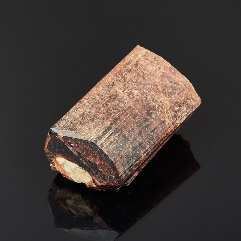 Кристалл турмалин розовый (рубеллит) Россия (4-7 см)