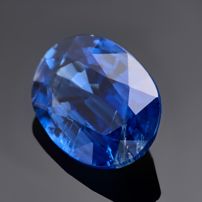 Огранка кианит синий Непал овал 7*9 мм