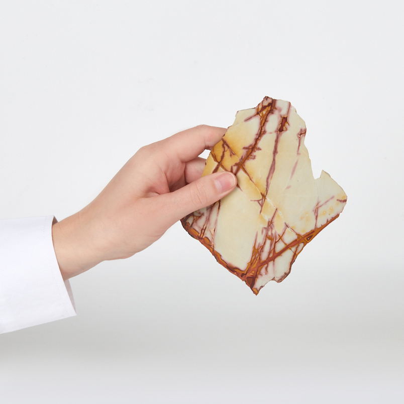 Образец яшма уральская Россия (12-16&nbsp;см)