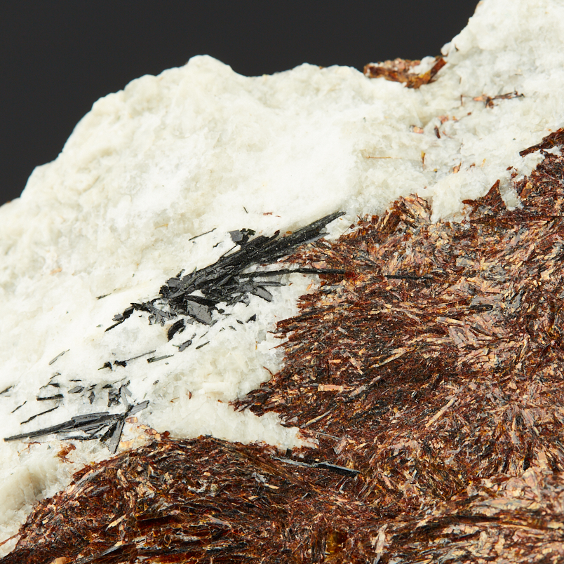 Образец астрофиллит Россия (7-12&nbsp;см)