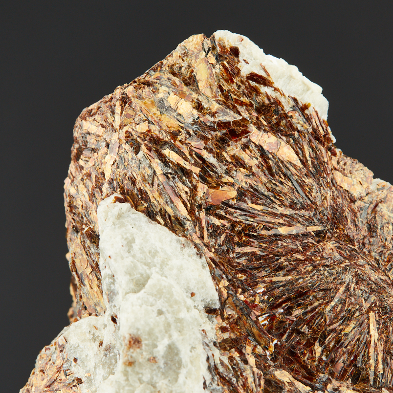 Образец астрофиллит Россия (7-12&nbsp;см)