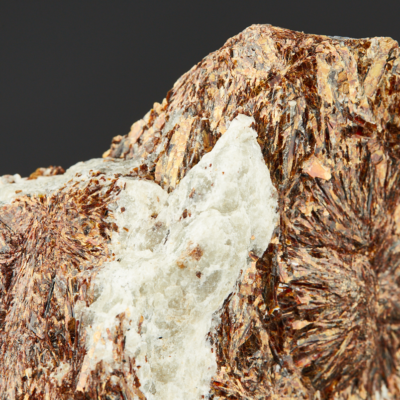 Образец астрофиллит Россия (7-12&nbsp;см)