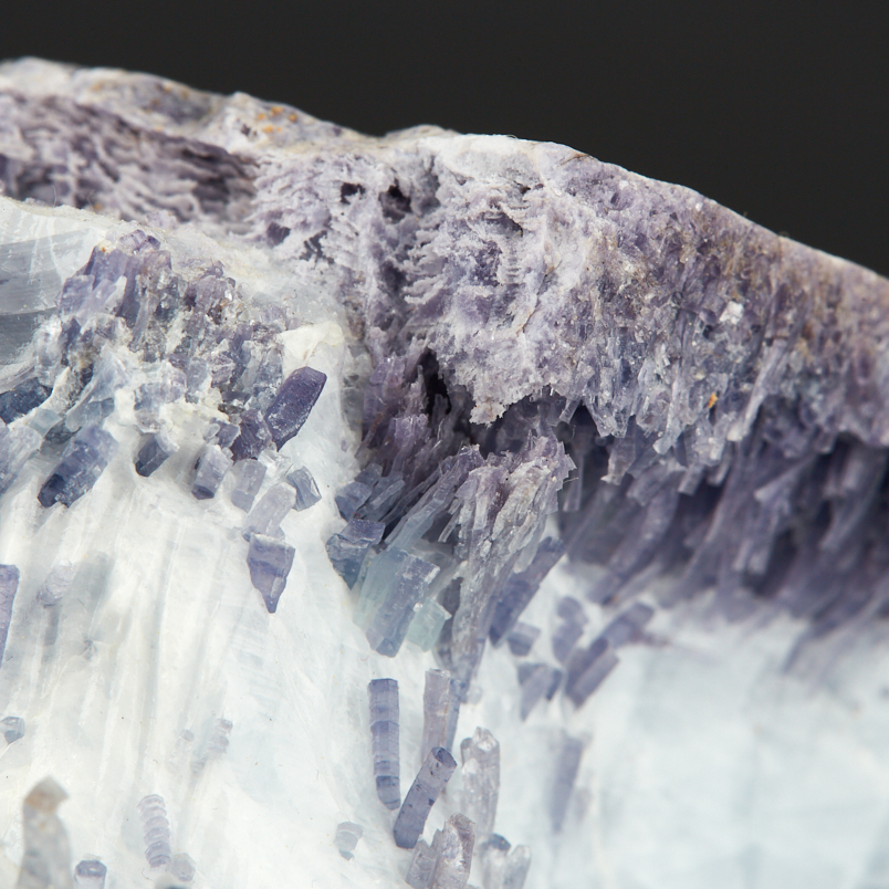 Образец хромамезит Россия (7-12&nbsp;см)