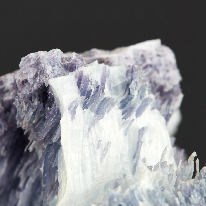 Образец хромамезит Россия (7-12&nbsp;см)