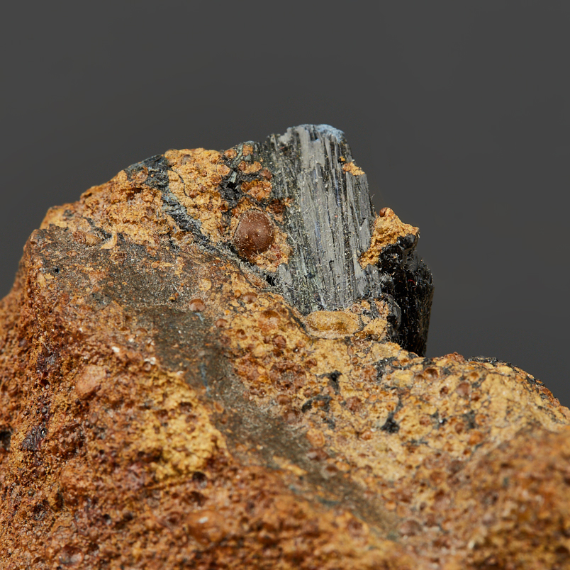 Образец керченит Россия 7-9&nbsp;см