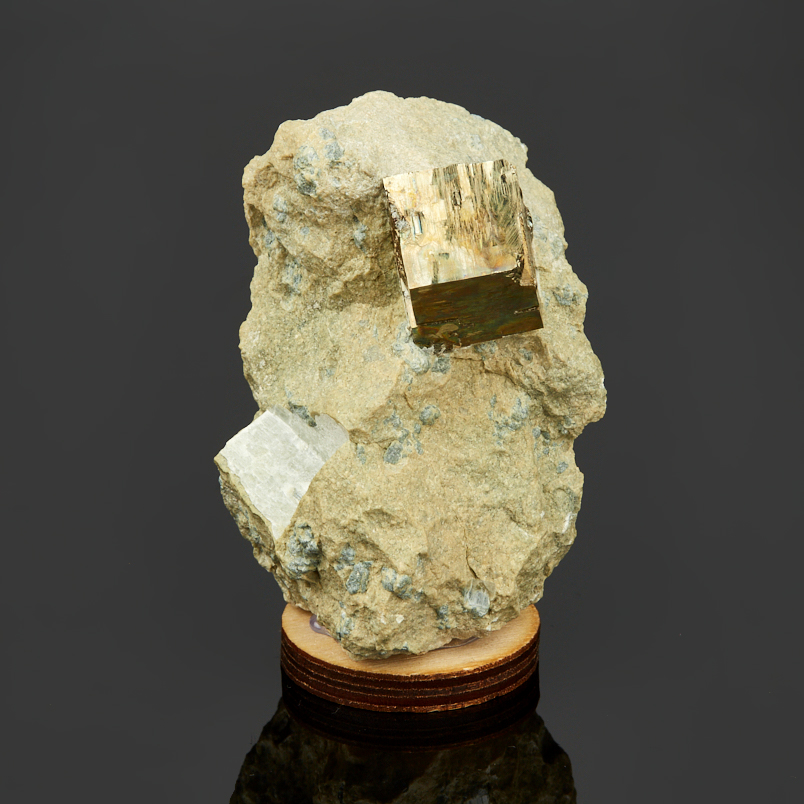 Образец пирит Испания (в породе) (7-12&nbsp;см)