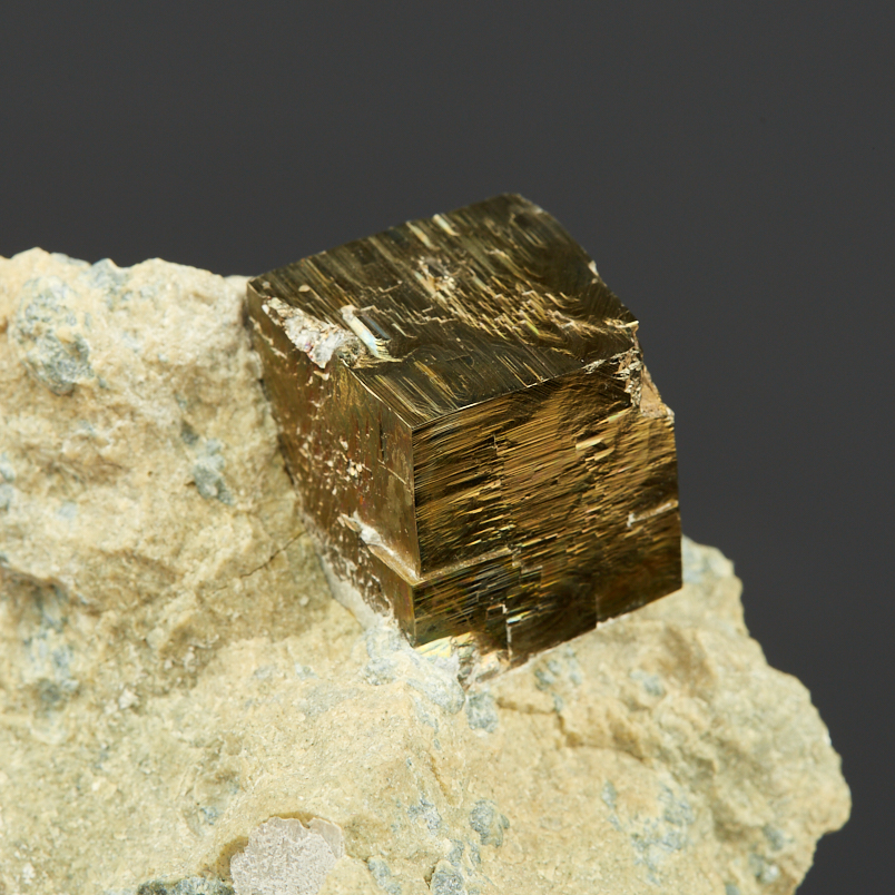 Образец пирит Испания (в породе) (7-12&nbsp;см)