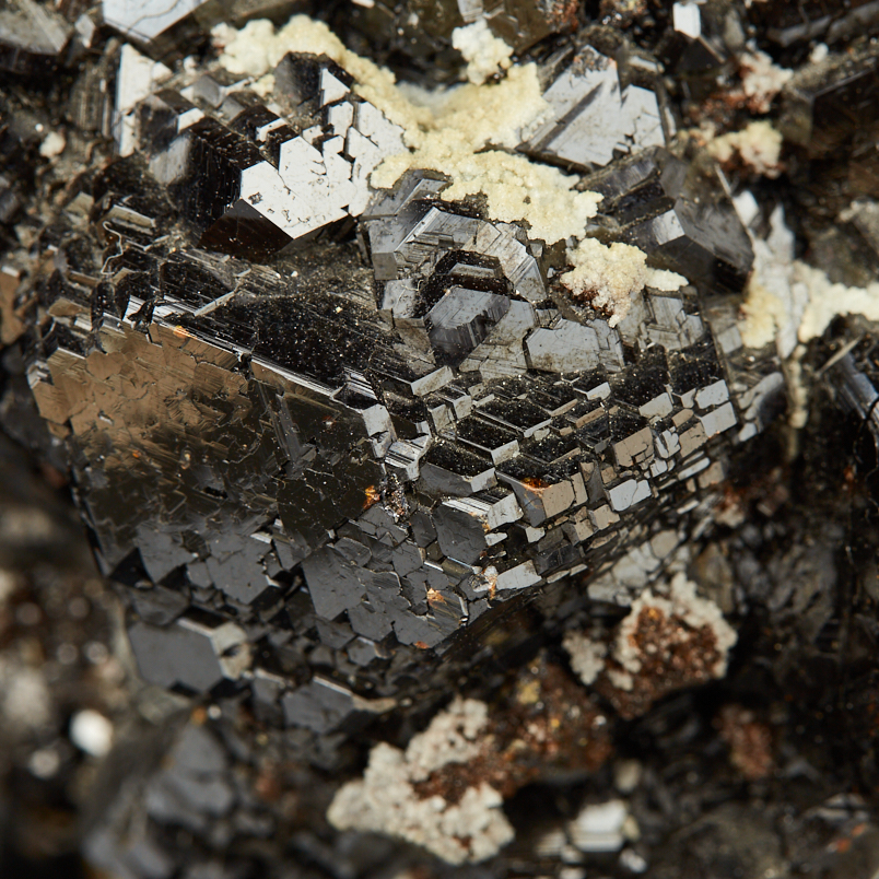 Образец микс кальцит, сфалерит, оптический флюорит 9-12&nbsp;см