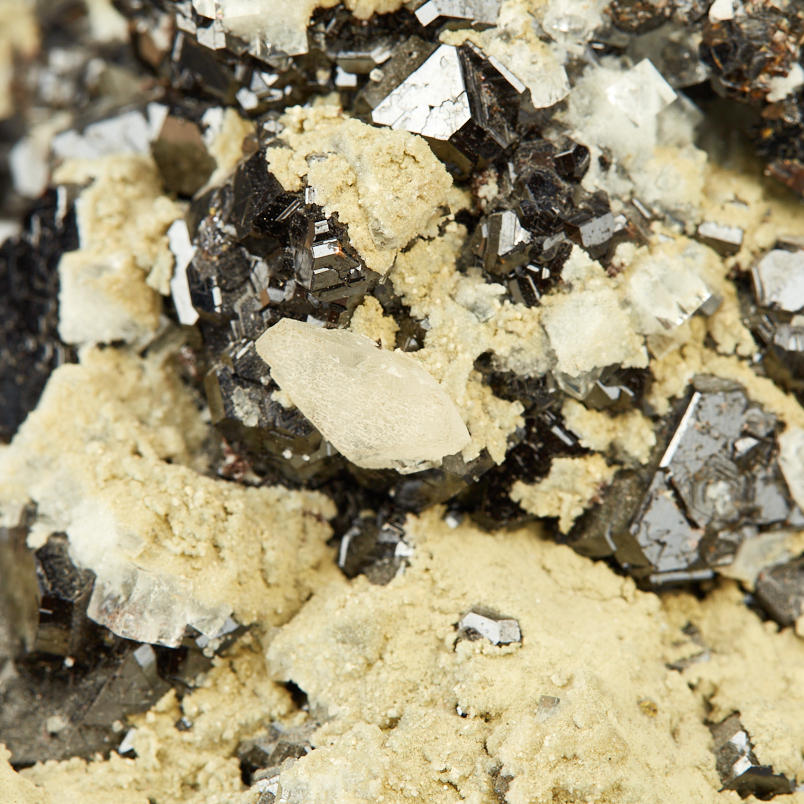 Образец микс кальцит, сфалерит, оптический флюорит 9-12&nbsp;см