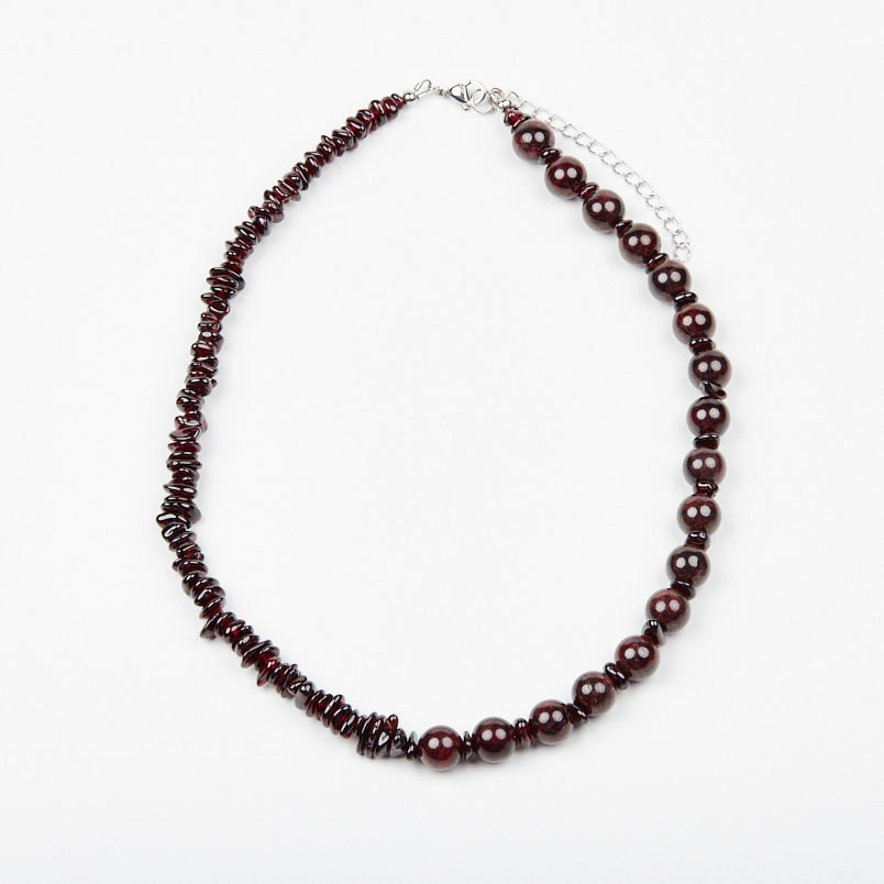 Бусы гранат альмандин Индия (сталь хир.) 10 мм 46 см (+7 см)