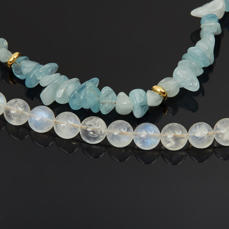 Бусы микс аквамарин, лунный камень (сталь хир. позолота) 8 мм 43 см