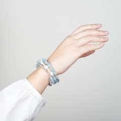 Браслет микс аквамарин, лабрадор, перламутр (сталь хир.) пружина 17 см (регулируемый)