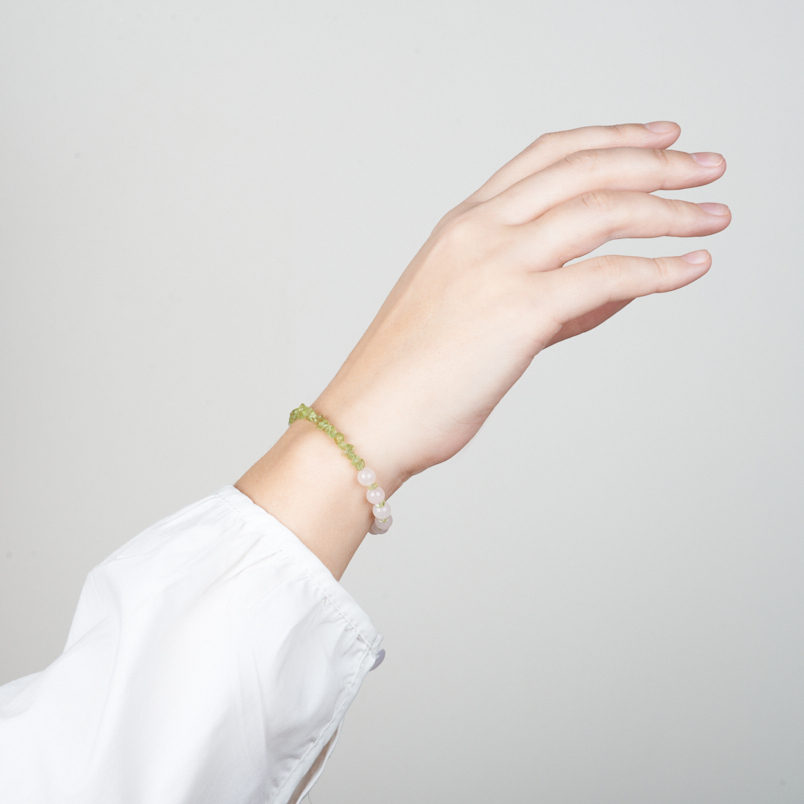 Браслет микс розовый кварц, хризолит (сталь хир.) 6 мм 16 см (+3 см)