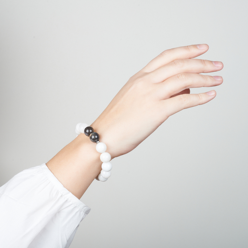 Браслет лунный камень (адуляр) Индия (сталь хир.) 12 мм 17 см