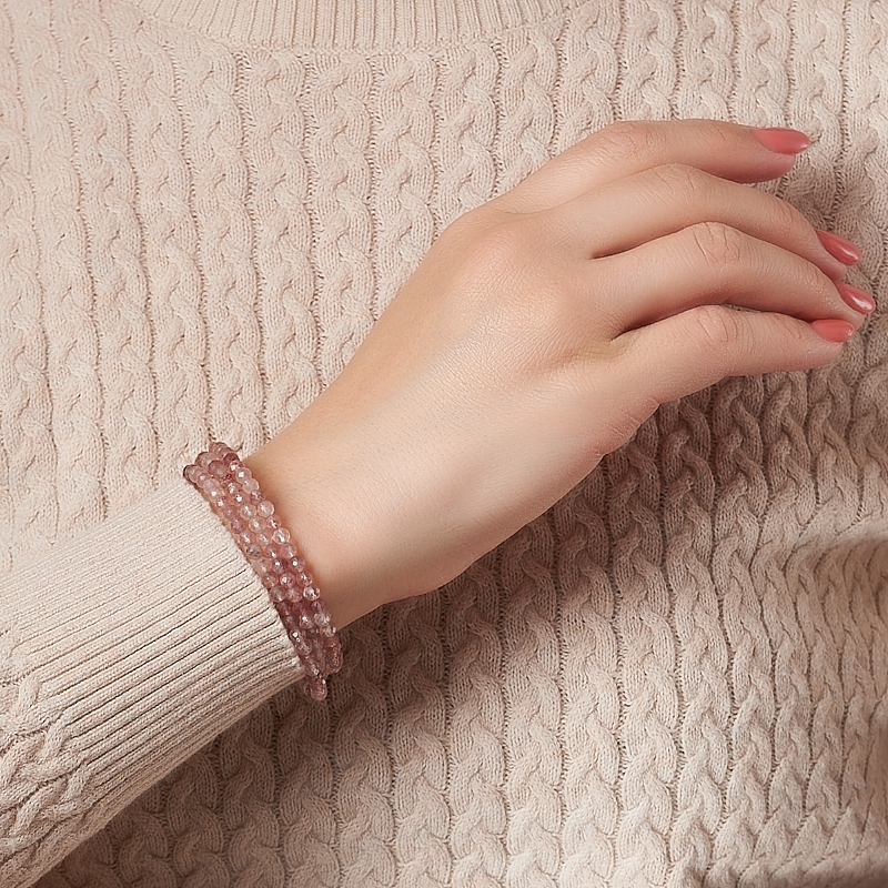 Браслет авантюрин красный Бразилия (биж. сплав, сталь хир.) пружина огранка 4 мм 17 см (регулируемый)