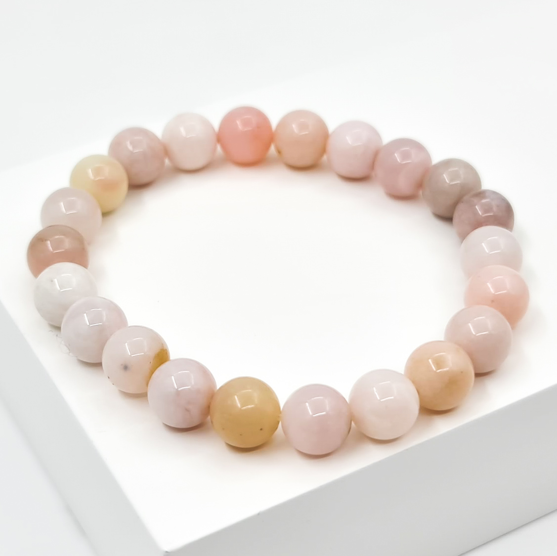 Браслет опал розовый Перу 8&nbsp;мм 18&nbsp;см