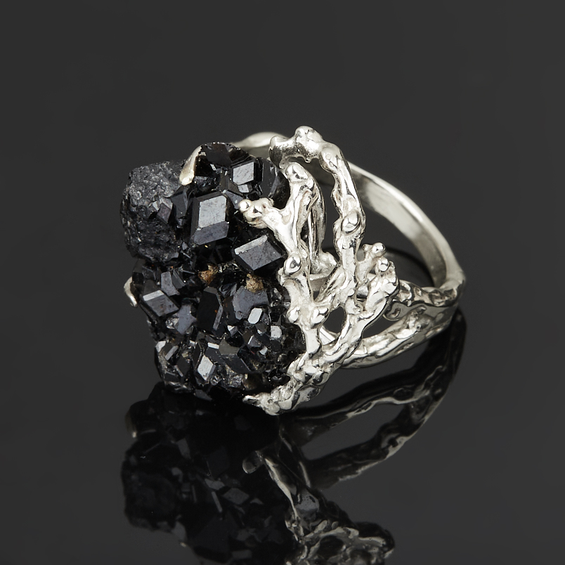 Кольцо гранат меланит Казахстан (нейзильбер) размер 18