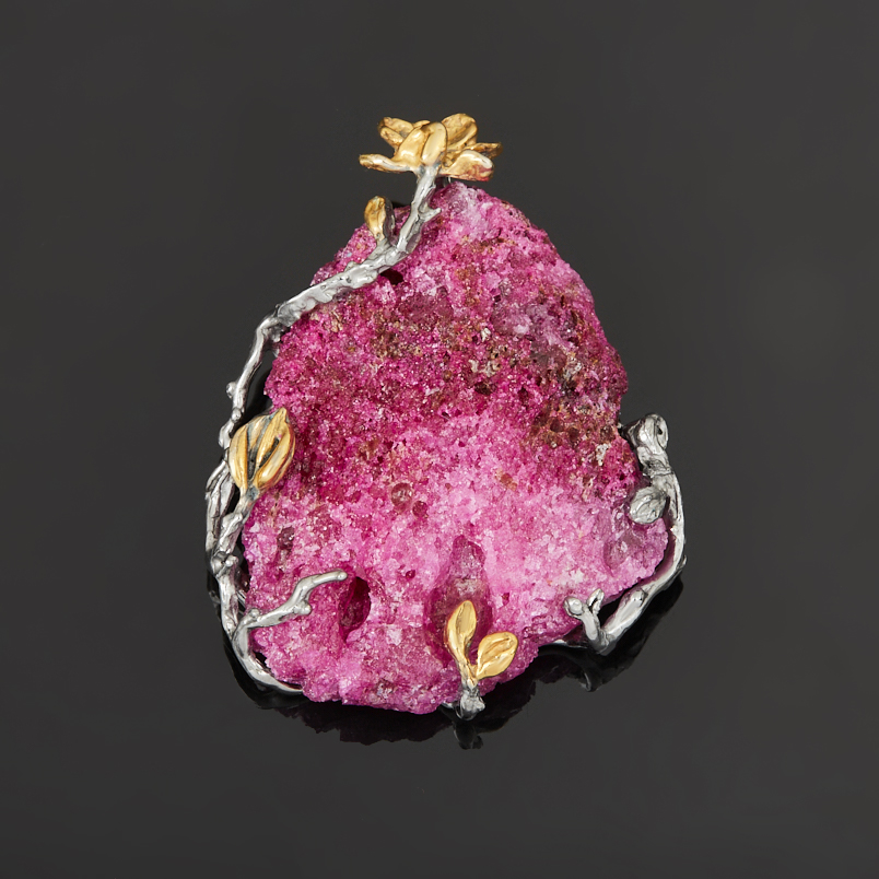 Кулон корунд рубиновый Индия (нейзильбер платинир., позолота, рутений) 4,5&nbsp;см