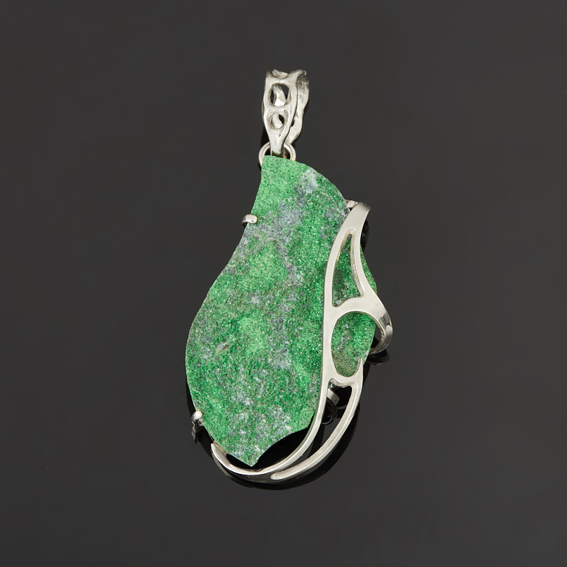 Кулон гранат уваровит (дублет) Россия (нейзильбер) 6&nbsp;см