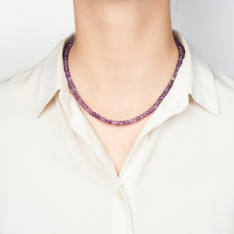 Бусы аметист Бразилия (сталь хир.) огранка 4 мм 42 см (+7 см)