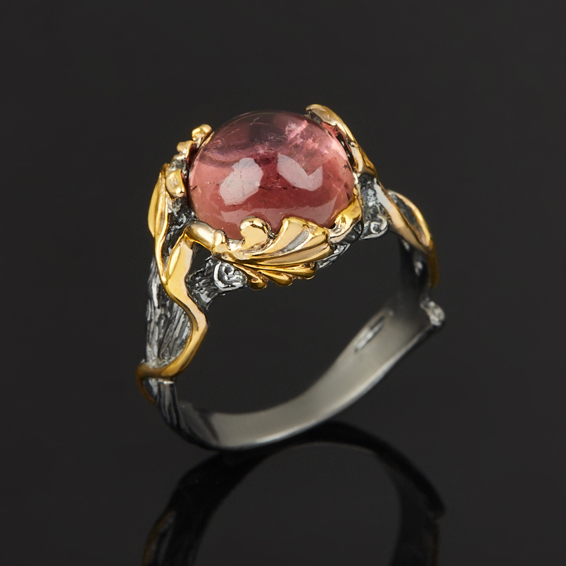 Кольцо турмалин розовый (рубеллит) Бразилия (серебро 925 пр. позолота, родир. черн.) размер 17,5