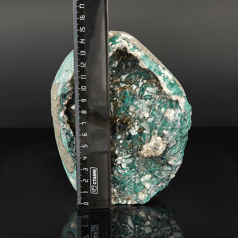 Жеода аметист зелёный Бразилия 12-16&nbsp;см