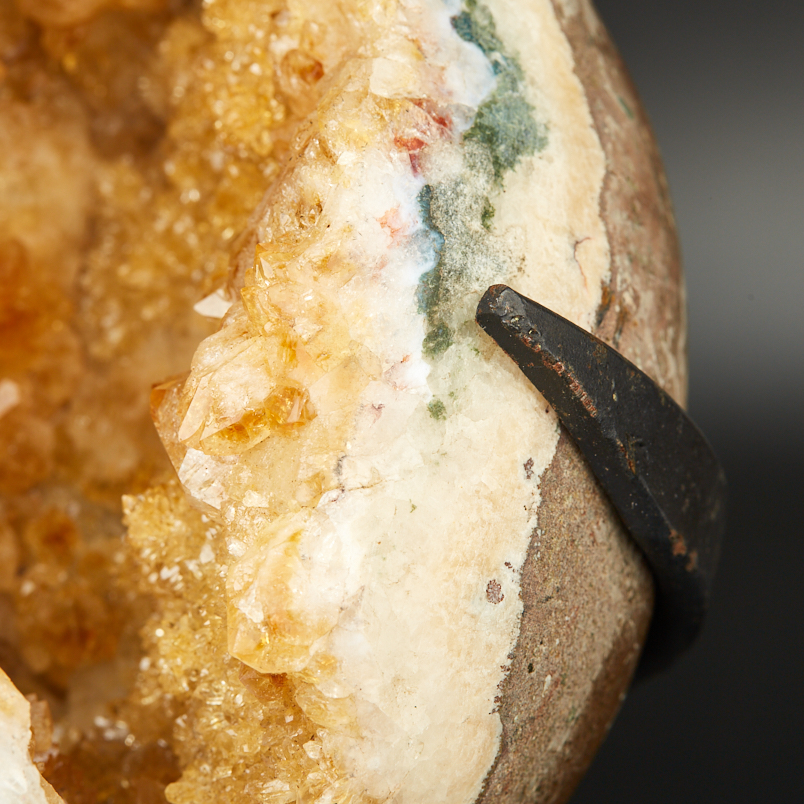 Друза цитрин Бразилия 12-16&nbsp;см (на подставке)