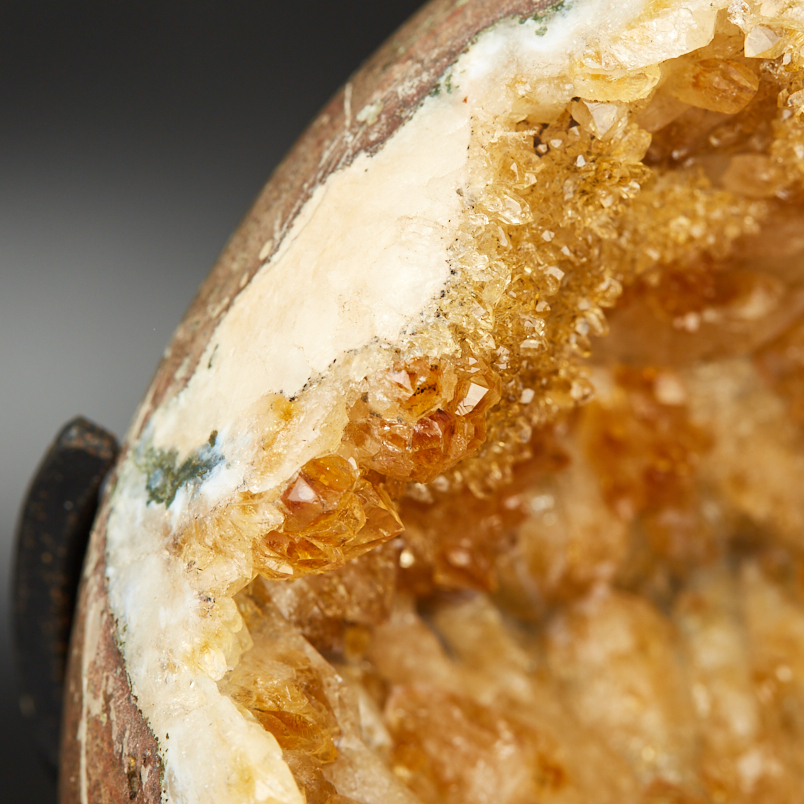 Друза цитрин Бразилия 12-16&nbsp;см (на подставке)