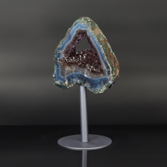 Срез аметист Бразилия 16-20 см (на подставке)